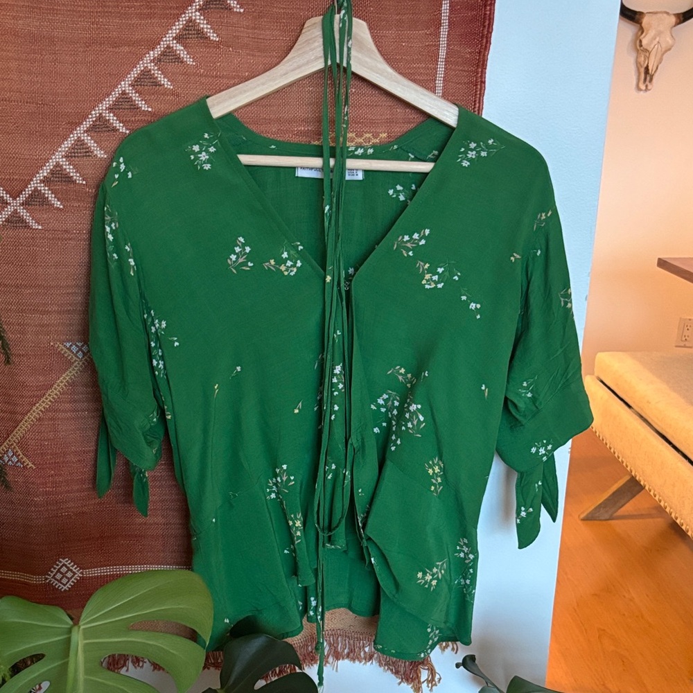 Faithfull The Brand Green Floral Women's Top